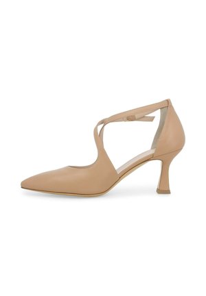 Scarpa da donna beige con tacco alto, punta appuntita, tacco sottile e cinturino alla caviglia incrociato con fibbia.