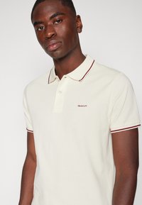 GANT Bluză polo - cream
