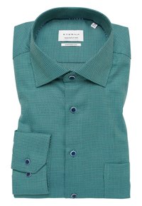 Teal, mønstret skjorte lavet af stof med en tekstureret overflade. Har krave, blå knapper og et komfortabelt fit design.