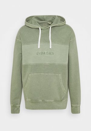 Sweat à capuche vert clair à enfiler avec poche avant, cordons blancs et logo brodé "LEVI STRAUSS & CO" sur la poitrine.