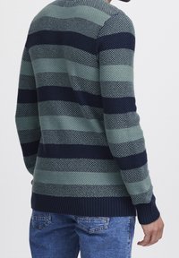 Blend Stickad tröja - blue