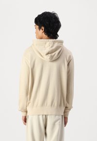 Jack & Jones JJECHARGE OVERSIZE FADED ZIP HOODIE - Majica s kapuljačom i patentnim zatvaračem - humus