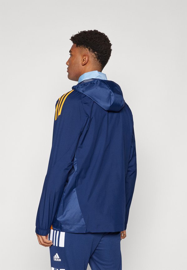 REAL MADRID COMPETITION ALL WEATHER  - Club wear4