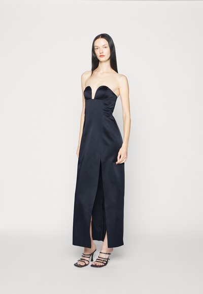 Sara Battaglia Robe de soirée - black
