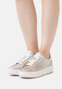 MICHAEL Michael Kors Sneakers basse - silver-coloured