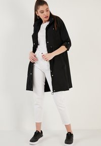 LELA REGULAR FIT - Parka - black