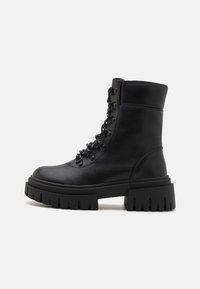 Gležnjarji z vezalkami - black