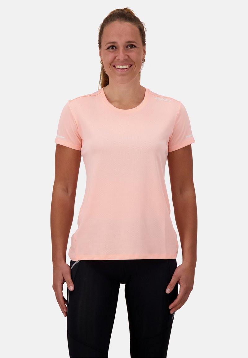 2XU AERO TEE - Basic T-shirt - pop coral/white reflective