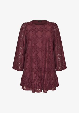 Zizzi, SPITZENKLEID MIT LANGEN ÄRMELN UND RÜSCHENSAUM - Freizeitkleid - dunkles bordeaux
