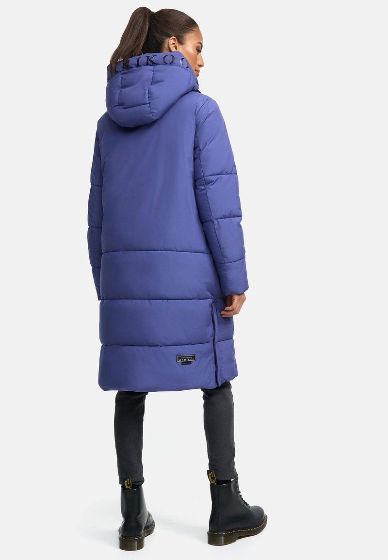Marikoo Moonshine manteau d'hiver pour femme matelassé long avec un large Bleu Foncé XS Marikoo Moonshine manteau d'hiver pour femme matelassé long avec un large Bleu Foncé XS