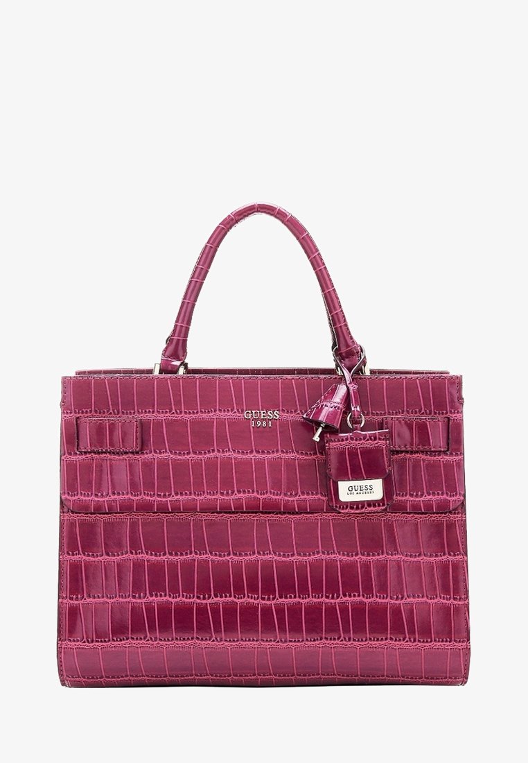 Borsa a mano rosa in ecopelle con texture a coccodrillo, doppio manico e un'etichetta portachiavi removibile con il logo del marchio.