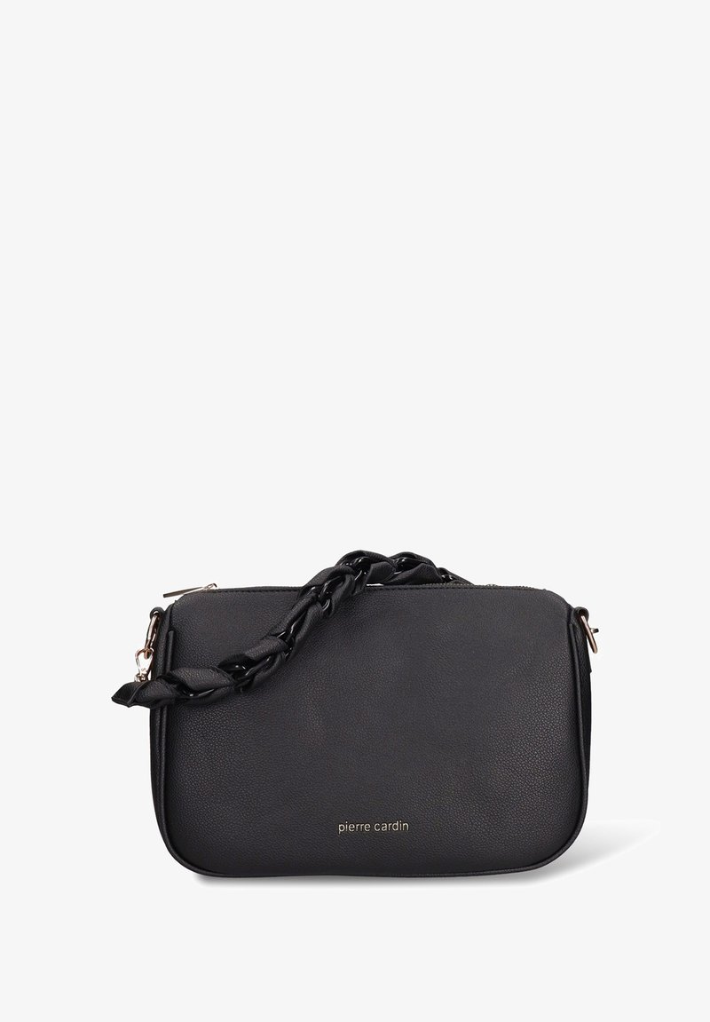 Borsa a tracolla in pelle nera con tracolla a catena, caratterizzata da una texture liscia e un logo impresso in rilievo discreto sulla parte anteriore. Chiusura con cerniera.