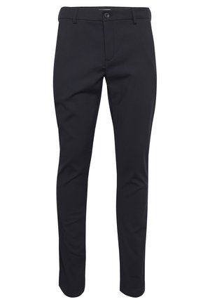 Schwarze, maßgeschneiderte Hose aus glattem Stoff, mit schmaler Passform, Knopfverschluss und Gürtelschlaufen. Minimalistisches Design ohne Muster.