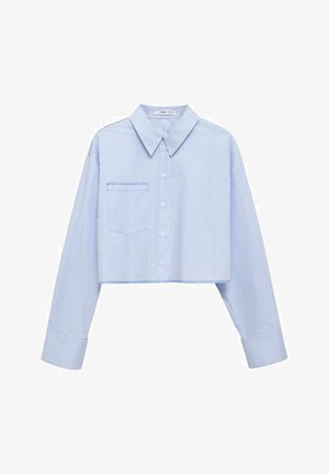 Kurz geschnittenes blau-weiß gestreiftes Hemd mit langen Ärmeln, durchgehender Knopfleiste, spitzem Kragen und einer linken Brusttasche mit einer Akzentverzierung.