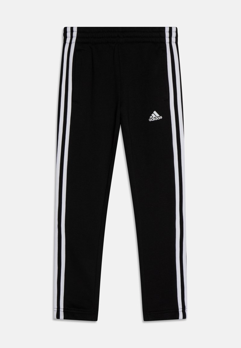Schwarze Sporthosen aus weichem Material mit weißen Seitenstreifen und einem gestickten Adidas-Logo auf dem linken Oberschenkel. Inklusive elastischem Bund.