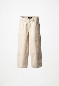 Pantalones de pierna ancha beige con cierre frontal de botón y cremallera, presillas para cinturón, bolsillos frontales y paneles en la rodilla cosidos.