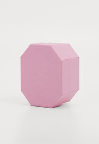 Thumbnail Image 4