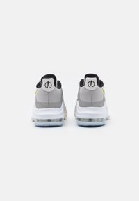 Nike Performance Basketbalové boty - light grey