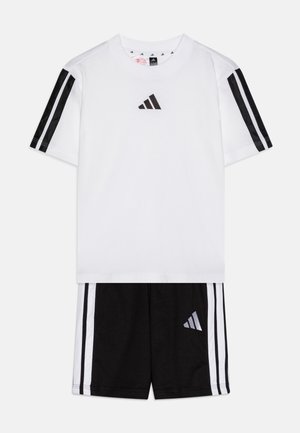 ESSENTIALS KIDS UNISEX SET - Shortsit - white/black