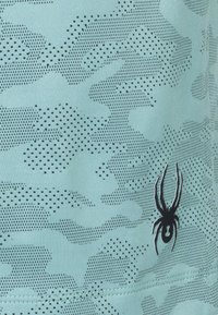 Spyder CAMOUFLAGE - Pantalón corto de deporte - green
