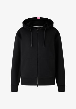 Hoodie noir à zip intégral avec cordons de serrage, poignets et ourlet côtes, et une petite étiquette rose au centre à l'arrière de la capuche.