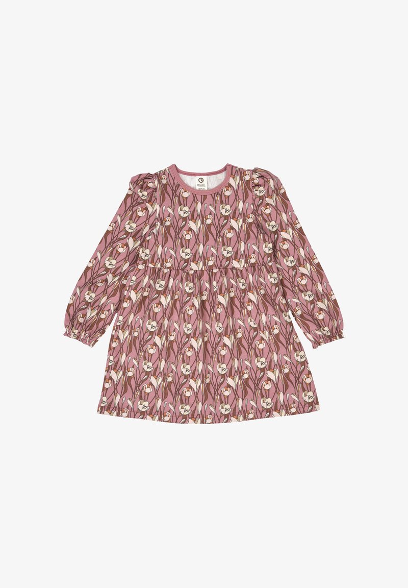 Růžové květinové šaty s dlouhými nabíranými rukávy, kulatým výstřihem a nařaseným pasem. Mají bílé květy s hnědými stonky na růžovém pozadí.