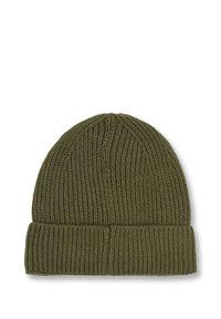 Berretto lavorato a maglia color verde oliva. Presenta una texture a coste e un risvolto nella parte inferiore. Tessuto morbido con un design aderente.
