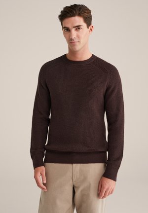 Svetrík - dark brown