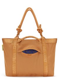 Torbka tote w kolorze brązowym, wykonana z trwałego materiału, z węzłowymi uchwytami ze sznurka, niebieskim wzorzystym wnętrzem oraz wytłoczonym logo na paskach.