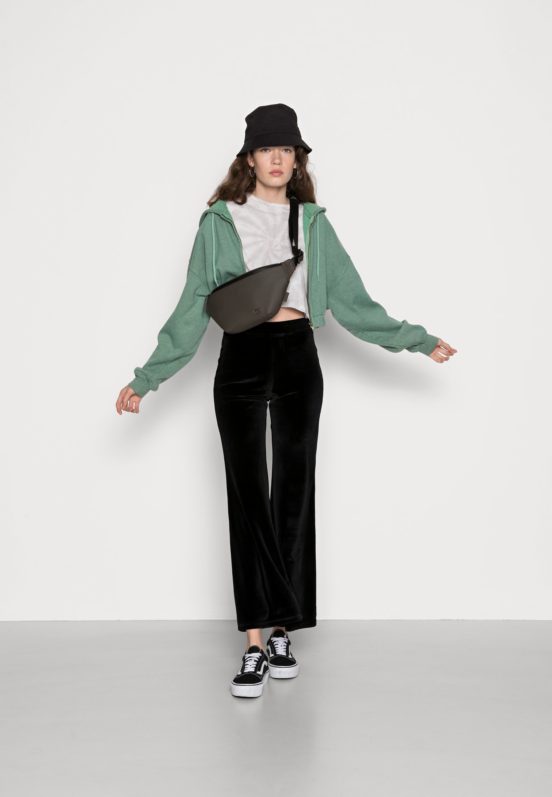 Even\u0026Odd Velvet Flared Leg Trousers 
