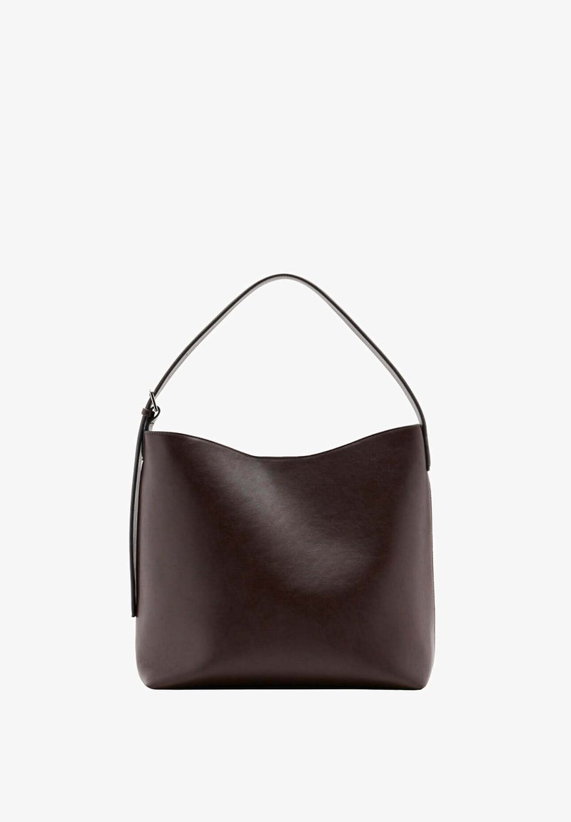 Sac à main en cuir brun foncé avec une seule poignée supérieure incurvée et une surface lisse et dépourvue d'ornements sur fond blanc.