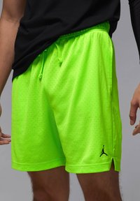 Jordan MESH SHORT - Korte broeken - electric green black
