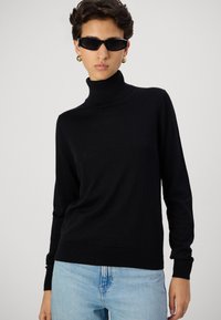 GAP Pulóver - black