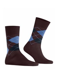 Chaussettes marron avec un motif argyle dans des tons de bleu clair, bleu foncé et bourgogne. La bordure côtelée ajoute de la texture et de l'élasticité.