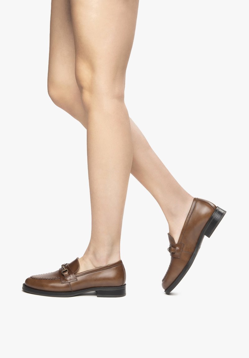NeroGiardini Scarpe senza lacci - cuoio