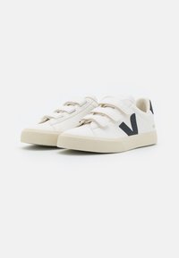 Veja RECIFE LOGO - Sapatilhas - extra white/black