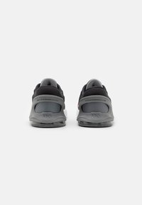 Nike Sportswear AIR MAX 270 GO UNISEX - Baskets basses - black/bright crimson/smoke grey/anthracite
