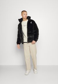 Karl Kani - OG FAKE FUR PUFFER JACKET UNISEX - Winter jacket - black Thumbnail Image 1