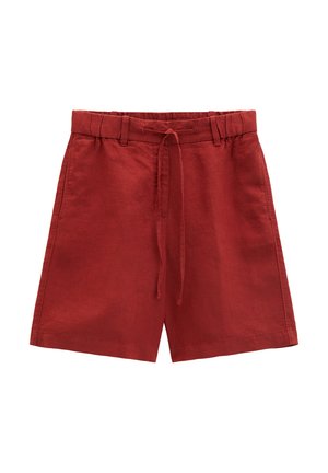 Shorts rouges décontractés avec taille élastique, lien coulissant, passants de ceinture et poches latérales sur fond blanc.