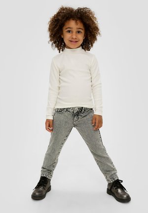 s.Oliver KATHY IM 5-POCKET-DESIGN - Jeans Slim Fit - grau meliert