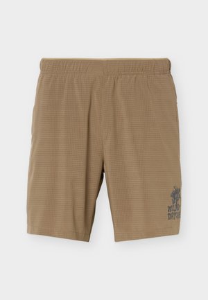 Heledat pruunid meeste lühikesed püksid elastse vöökohaga ja peene ruudustiku tekstuuriga, millel on väike tume graafika ja tekst „WILDER NATURE“.