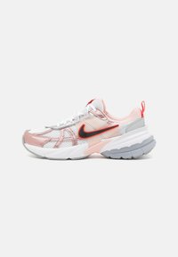 Nike Sportswear - V2K RUN 2 - Tossud - summit white/black/legend pink/wolf grey/dragon red/pure platinum Väikepilt 1