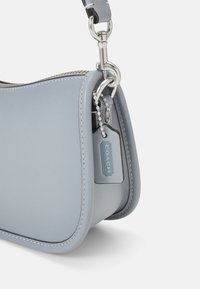 COACH SWINGER BAG 20 - Håndveske - grey blue