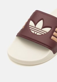 Thumbnail Image 6
