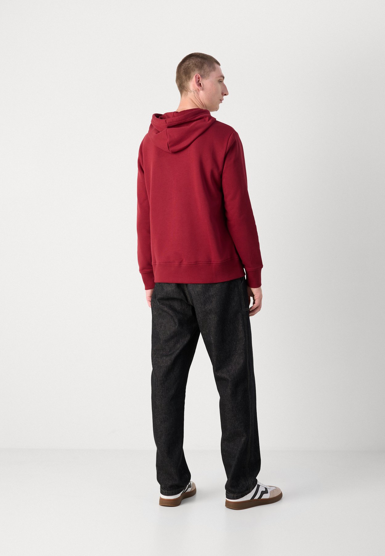 Kapuzenpullover