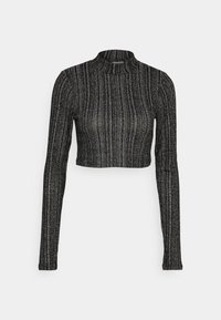 Černý žebrovaný crop top s dlouhým rukávem a vysokým výstřihem. Tkanina má jemnou strukturu se zabudovanými metalickými nitěmi.