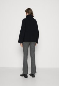 Selected Femme SLFSEFIKA ROLLNECK - Maglione - black