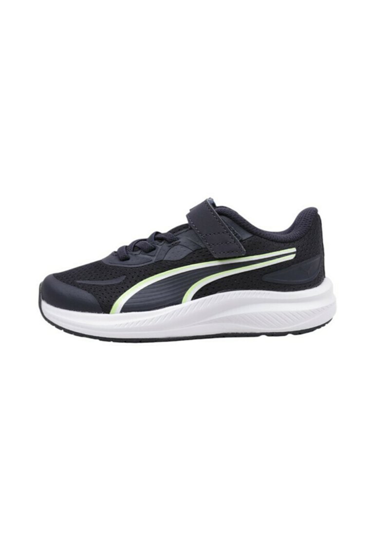 Scarpa sportiva nera con tomaia in mesh traspirante, striscia verde, cinturino in velcro e suola bianca, caratterizzata da un design texturizzato per una migliore aderenza.