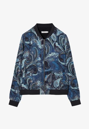 Vzorčasta bomber jakna z modrim paisley vzorcem na temnem ozadju. Elastični manšeti in pas, z zadrgo na sprednji strani.