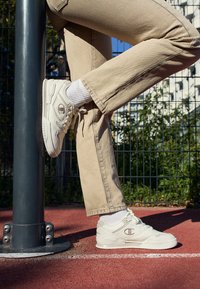 Unausgewählt, offwhite/taupe